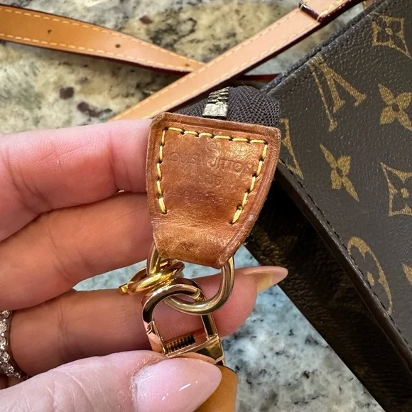 Louis Vuitton Monogram Pochette Crossbody Bag - Picture 13 of 14